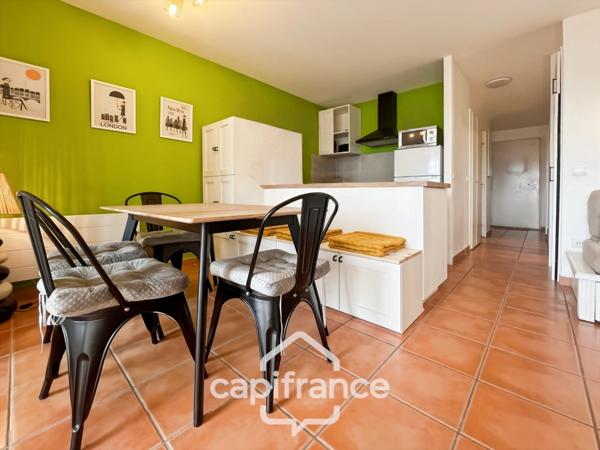 appartement RENOVé AVEC VUE panoramique , double terrasse de 30 m2, 2 chambres, cuisine neuve, place de parking sous la résidence .