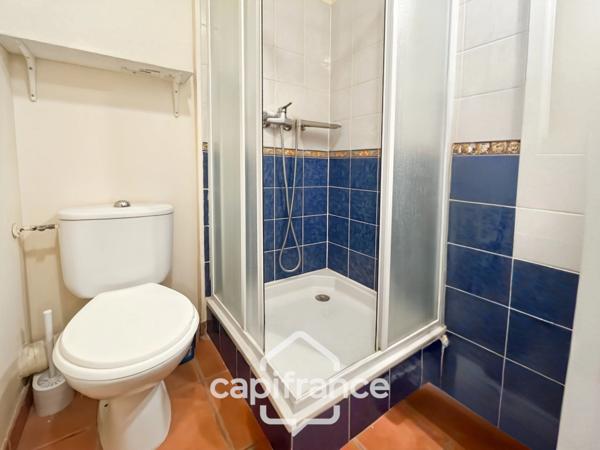 appartement RENOVé AVEC VUE panoramique , double terrasse de 30 m2, 2 chambres, cuisine neuve, place de parking sous la résidence .