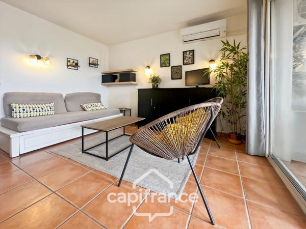 appartement RENOVé AVEC VUE panoramique , double terrasse de 30 m2, 2 chambres, cuisine neuve, place de parking sous la résidence .