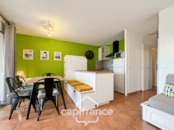 appartement RENOVé AVEC VUE panoramique , double terrasse de 30 m2, 2 chambres, cuisine neuve, place de parking sous la résidence .