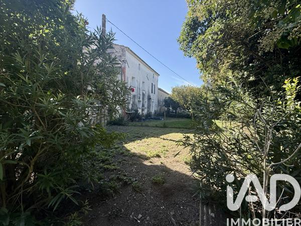 Maison à vendre 9 pièces 207 m² Velleron