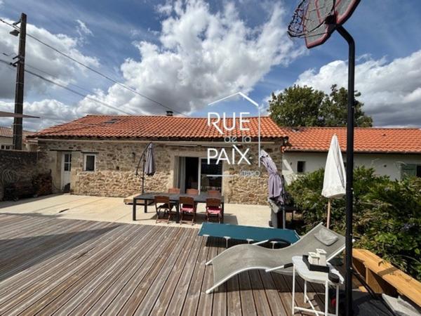 79200 PARTHENAY Maison Parthenay idéalement situé 105m2