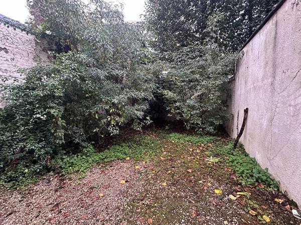 A LOUER : T1 à LILLE • • 800 € CC • Réf. 5781