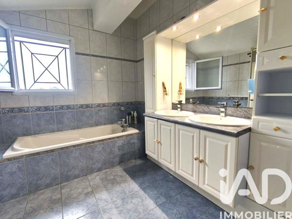 Maison à vendre 5 pièces 139 m² Cestas