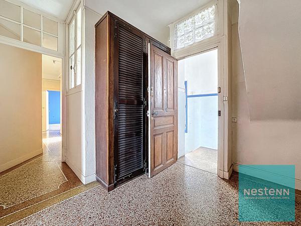 Appartement 4 pièces à vendre avec un balcon et un jardinet à Montereau Fault Yonne