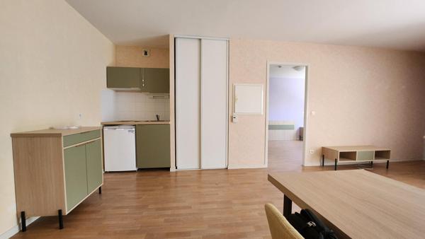 Appartement 2 pièces – 44 m² environ à Carquefou (ref : 1805T)