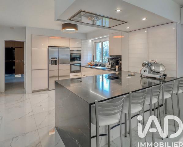 Appartement à vendre 5 pièces 135 m² Compiègne