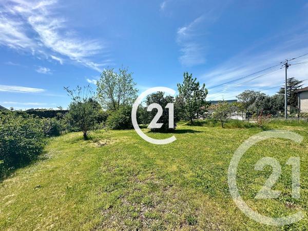 Terrain à vendre  4008 m 2   CHATEAUBERNARD  - 16