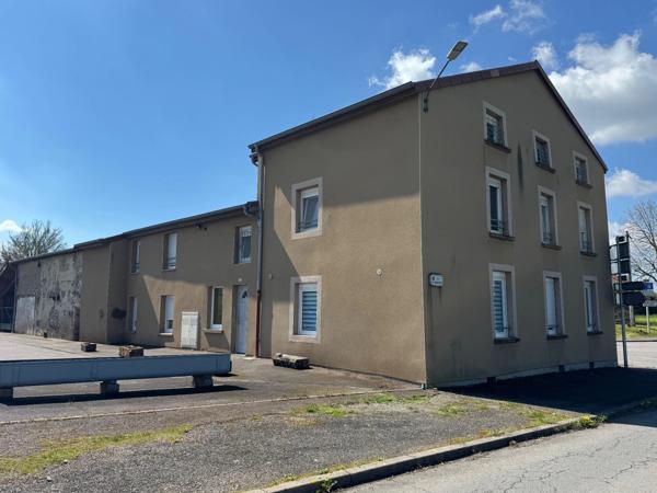 Immeuble à vendre BETTANGE sur terrain de 11,53 ares avec grange