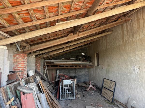 Immeuble à vendre BETTANGE sur terrain de 11,53 ares avec grange