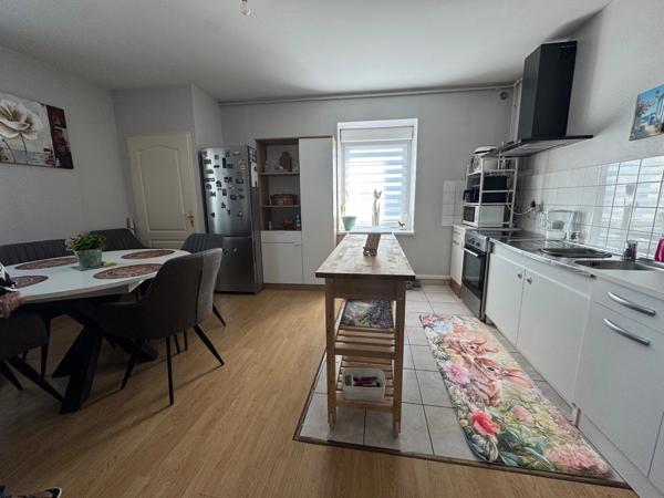 Immeuble à vendre BETTANGE sur terrain de 11,53 ares avec grange
