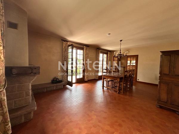 Maison * 6 Pièces * 180 M² * 19200 Ussel * 209000 €