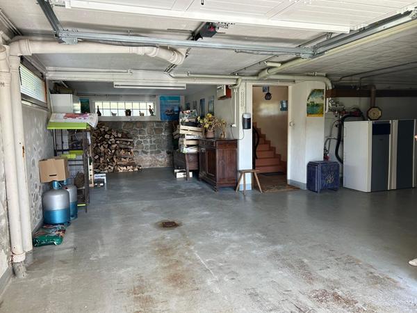 Maison * 6 Pièces * 180 M² * 19200 Ussel * 209000 €