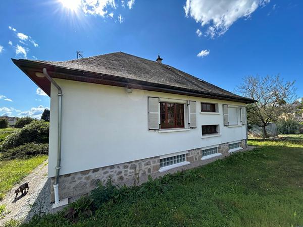 Maison * 6 Pièces * 180 M² * 19200 Ussel * 209000 €