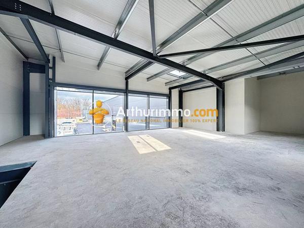 Location Local commercial 417 m2 à Bourgoin-Jallieu