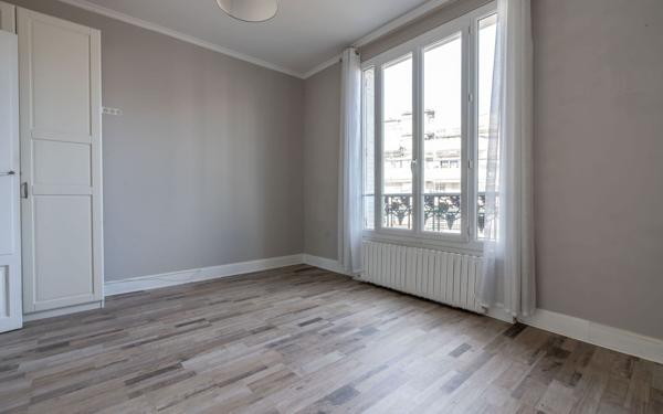 Appartement à vendre    6 pièces • 115,66 m2 Nogent-sur-Marne