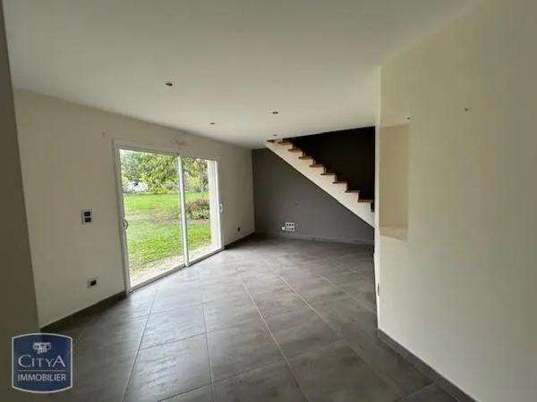 Maison à louer 5 pièces 150.58m²