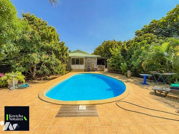 SAINT-PIERRE Maison de 180m² de plain-pied T5/6