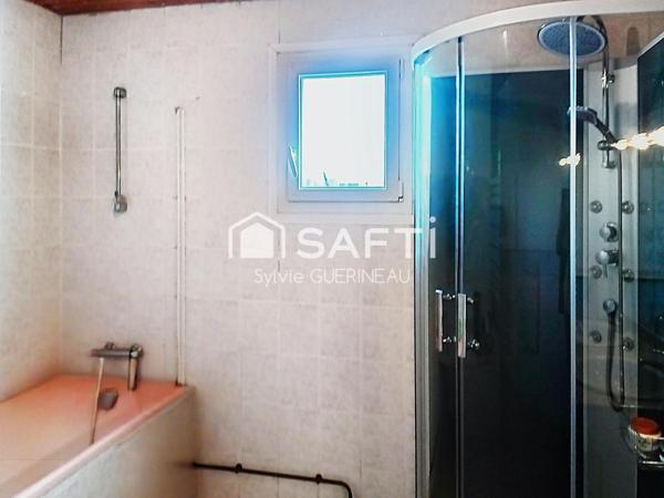 Maison rénovée 136 m2 +piscine + garage sur 1500m2