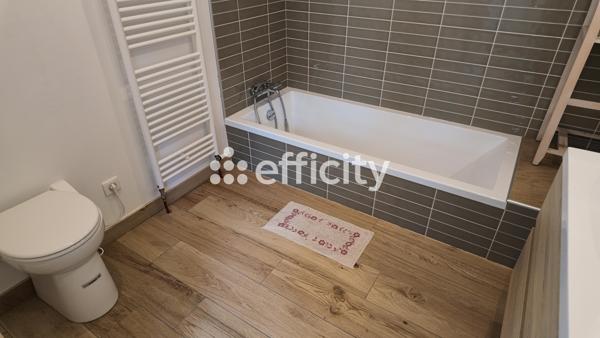 Maison
         7 pièces
        - 170 m² 329 000 € *