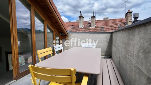 Maison
         7 pièces
        - 170 m² 329 000 € *