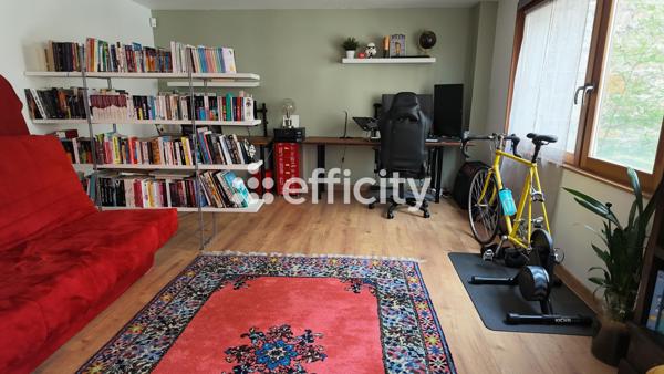 Maison
         7 pièces
        - 170 m² 329 000 € *