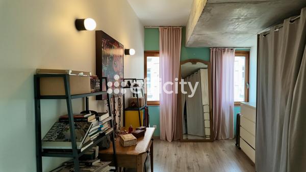 Maison
         7 pièces
        - 170 m² 329 000 € *