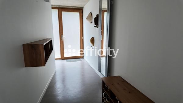 Maison
         7 pièces
        - 170 m² 329 000 € *