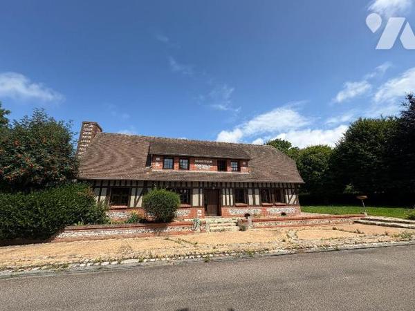 Maison normande avec sous-sol complet et dépendance.
Charmante maison normande édifiée sur un ...