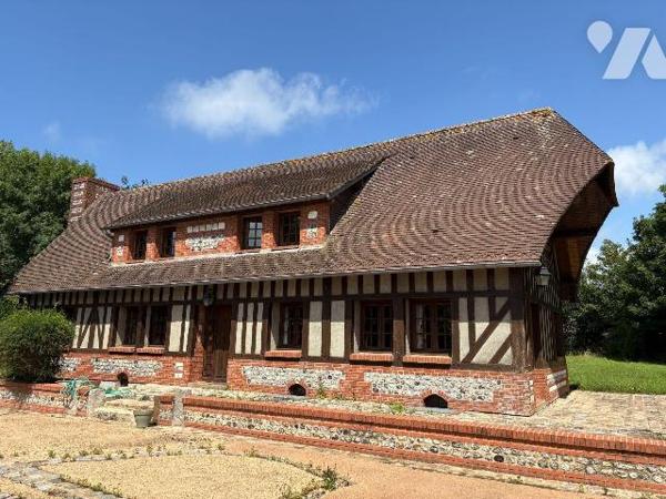 Maison normande avec sous-sol complet et dépendance.
Charmante maison normande édifiée sur un ...