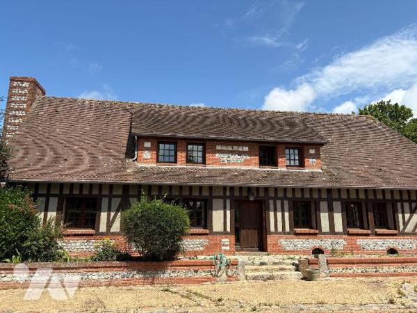 Maison normande avec sous-sol complet et dépendance.
Charmante maison normande édifiée sur un ...