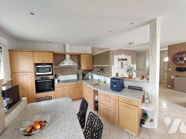 A VENDRE - MAISON - COSSE LE VIVIEN 