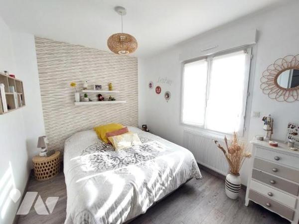 A VENDRE - MAISON - COSSE LE VIVIEN 