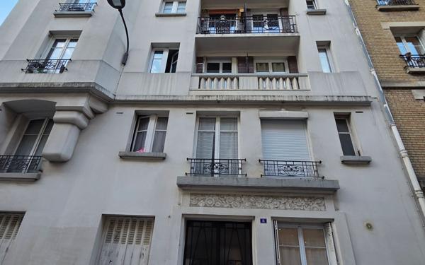 Appartement à louer    1 pièce • 25 m2 Paris 17