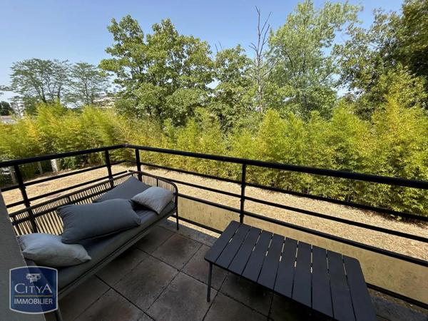 Appartement à louer 3 pièces 58.2m² Bruges (33520)