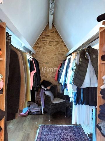 Maison en pierre de 97m² avec piscine sur un terrain de 1651m²