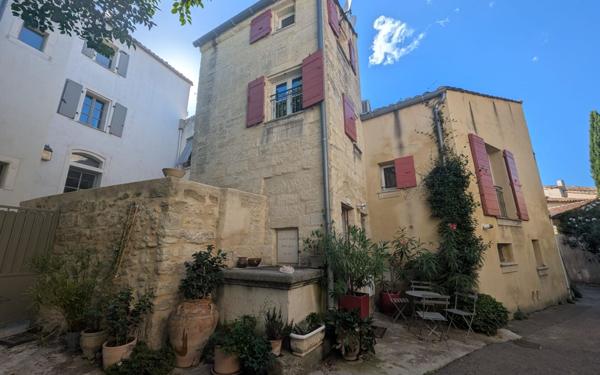 Maison à louer    3 pièces •  Uzès