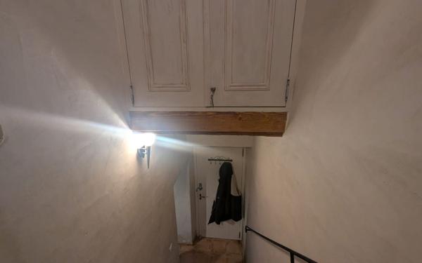 Maison à louer    3 pièces •  Uzès