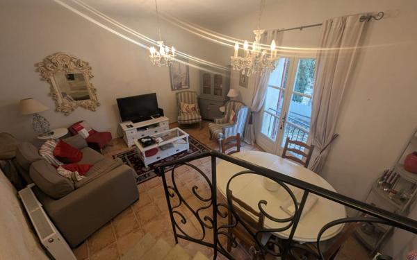 Maison à louer    3 pièces •  Uzès