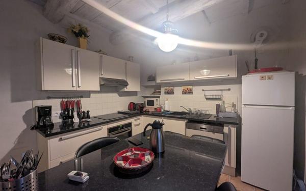 Maison à louer    3 pièces •  Uzès