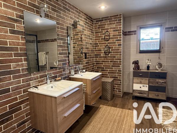 Maison à vendre 7 pièces 166 m² La Bâthie