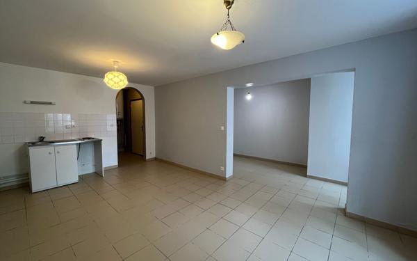 Appartement à louer    1 pièce •  Charly-sur-Marne