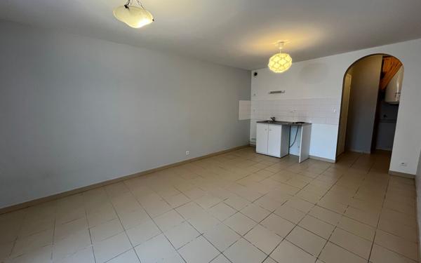 Appartement à louer    1 pièce •  Charly-sur-Marne