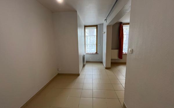 Appartement à louer    1 pièce •  Charly-sur-Marne