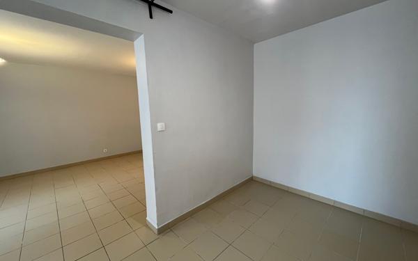 Appartement à louer    1 pièce •  Charly-sur-Marne