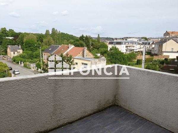 Location Appartement 4 pièces 73.6 m² - 50-52 RUE DU FOND DE SANTE Charleville Mezieres 08000