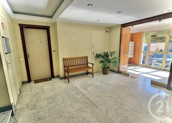 Appartement à vendre  2 pièces - 54,17 m 2   MENTON  - 06