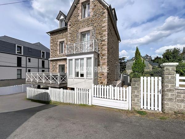 VILLA DE CHARME EN PIERRE A DEUX PAS DE LA PLAGE