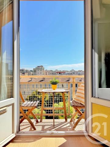 Appartement F3 à vendre  3 pièces - 78 m 2   MARSEILLE  - 13004