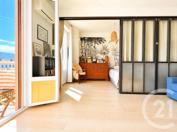 Appartement F3 à vendre  3 pièces - 78 m 2   MARSEILLE  - 13004